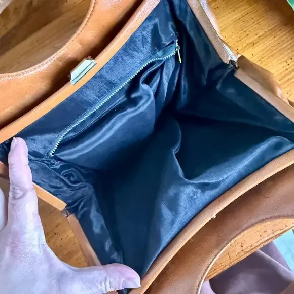 Vintage 60s 70s Tan Top Handle Handbag Structured Mod Purse Caramel Brown Frame - Picture 6 of 12